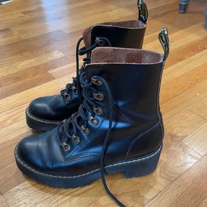 Dr. Martens LEONA SMOOTH LEATHER HEELED BOOTS